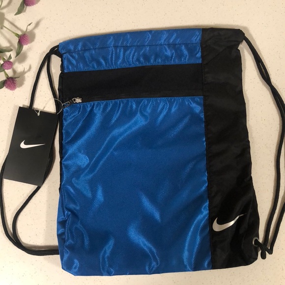 nike cinch sack